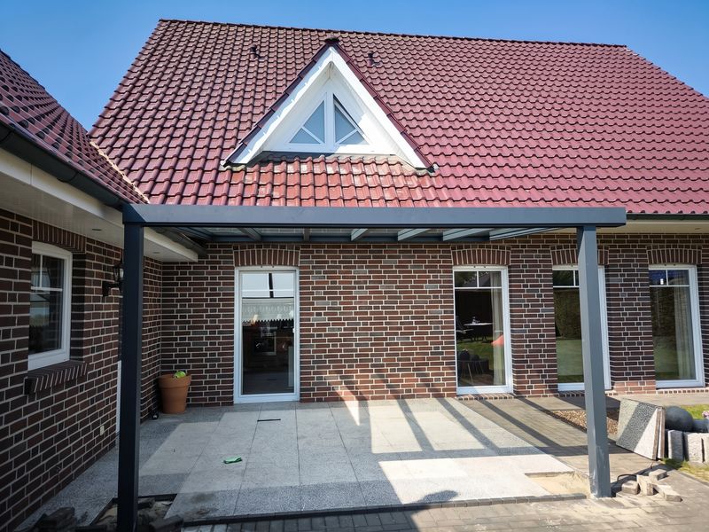 Sommergarten von Nickel-Terrassen aus Aluminium nach Maß